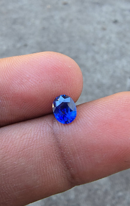 0.76Ct Natural Blue Sapphire | Oval | Heated