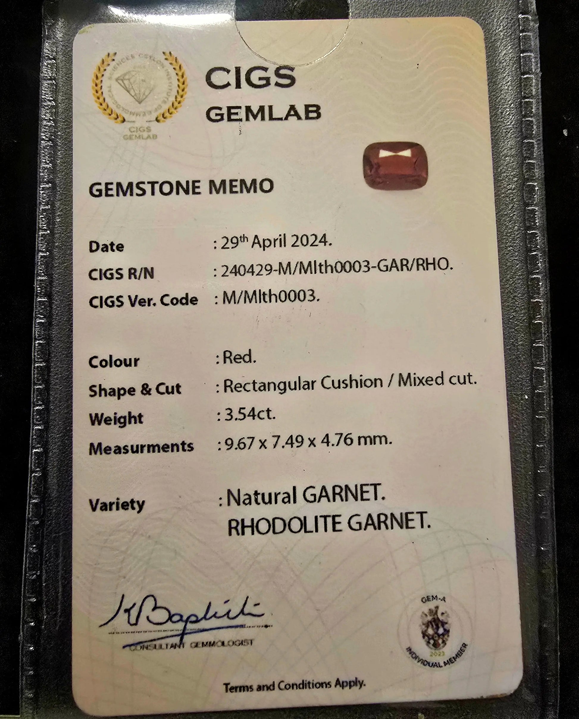 2.87Ct Natural Rhodolite Garnet | Rectangular | Unheated Lustrous Stones