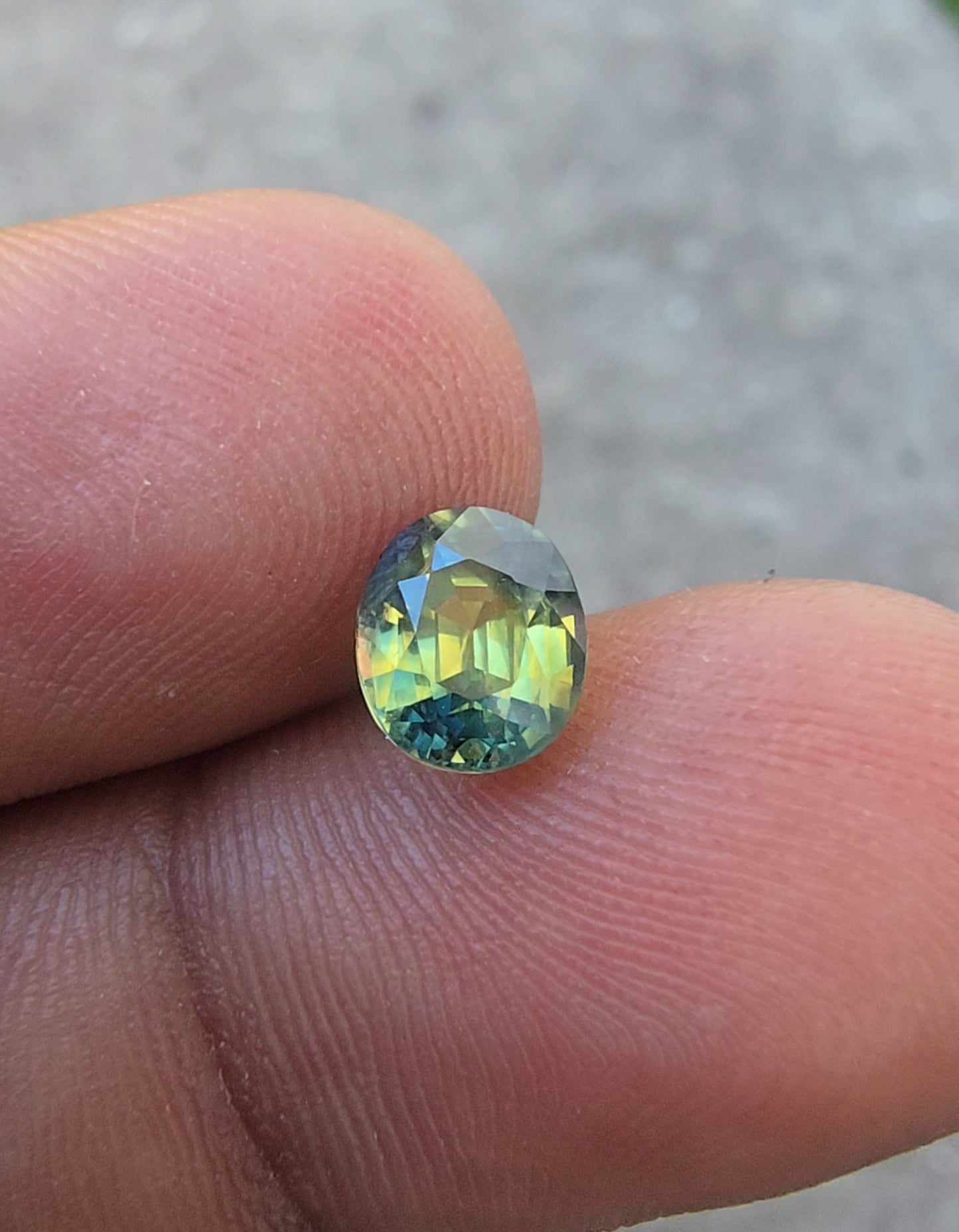 1.57ct Natural Bi-Colour Sapphire | Unheated | Oval Cut