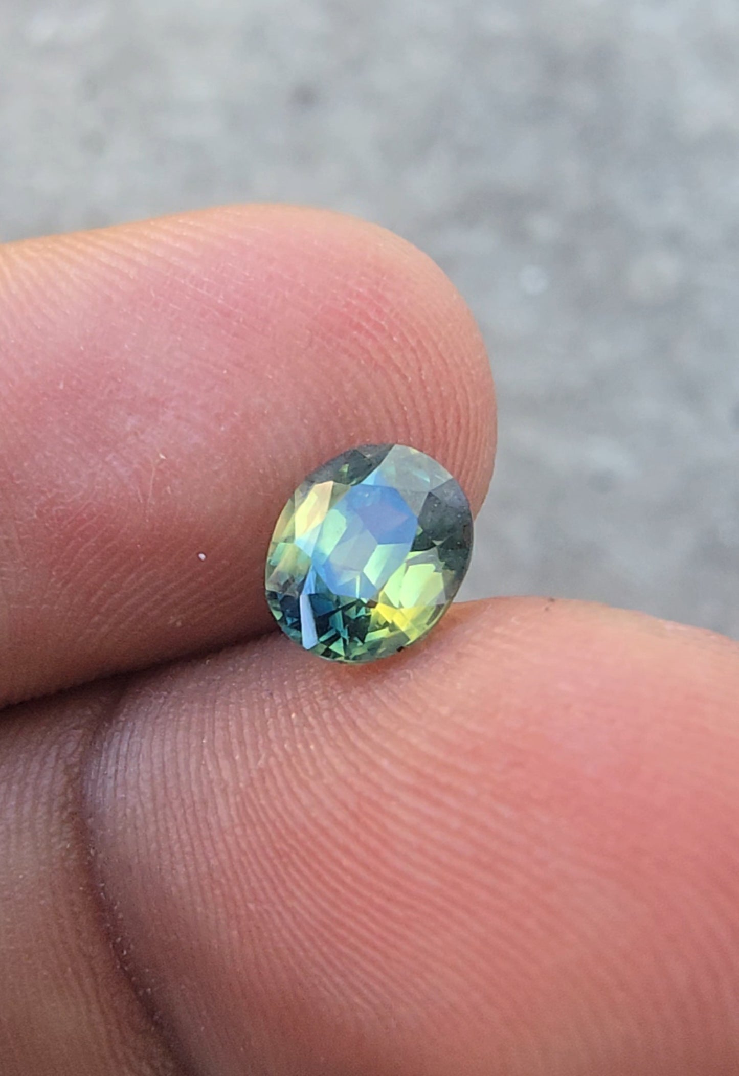 1.57ct Natural Bi-Colour Sapphire | Unheated | Oval Cut