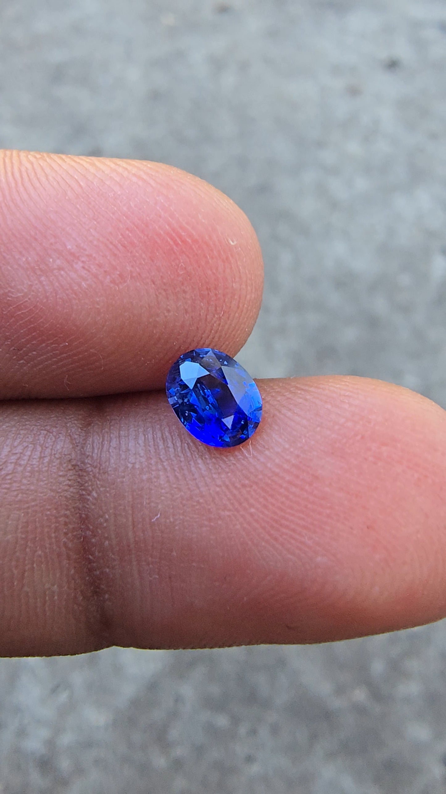 0.76Ct Natural Blue Sapphire | Oval | Heated