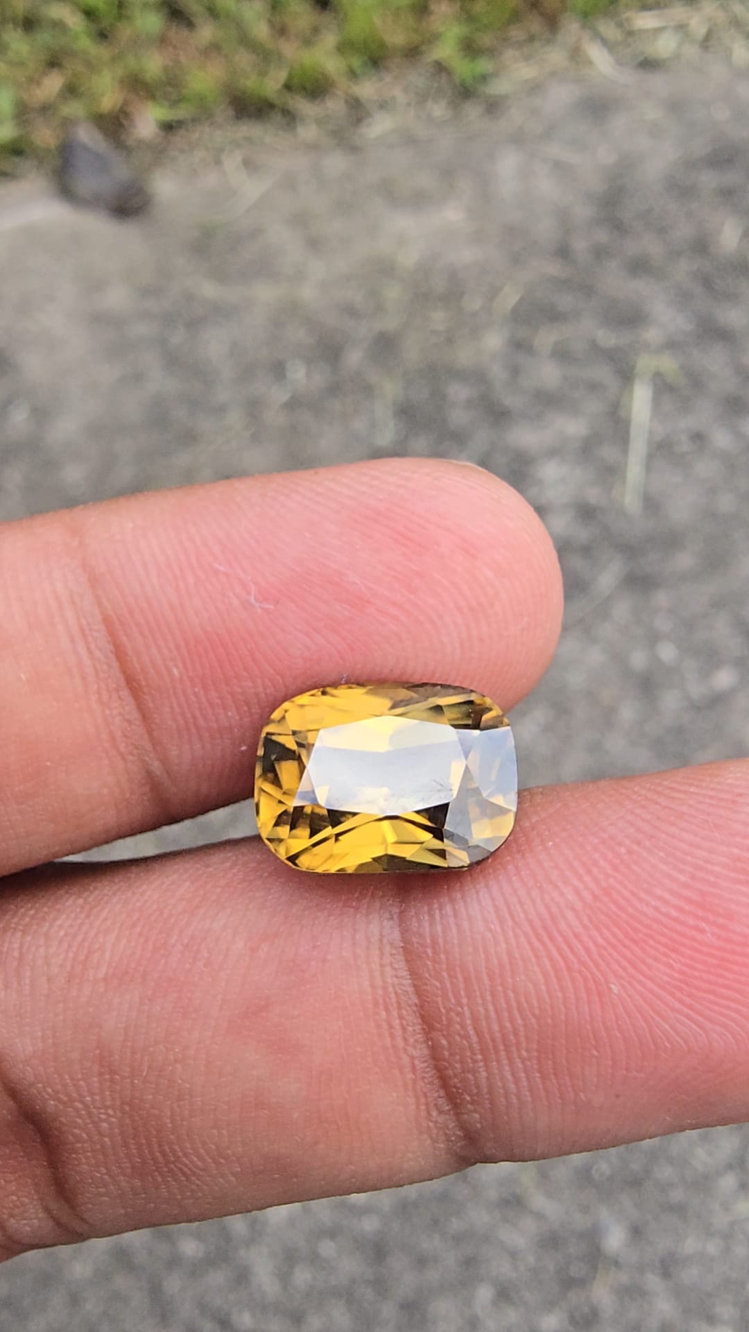 7.97 Ct Natural Brownish Yellow Zircon | Cushion Shape | Unheated