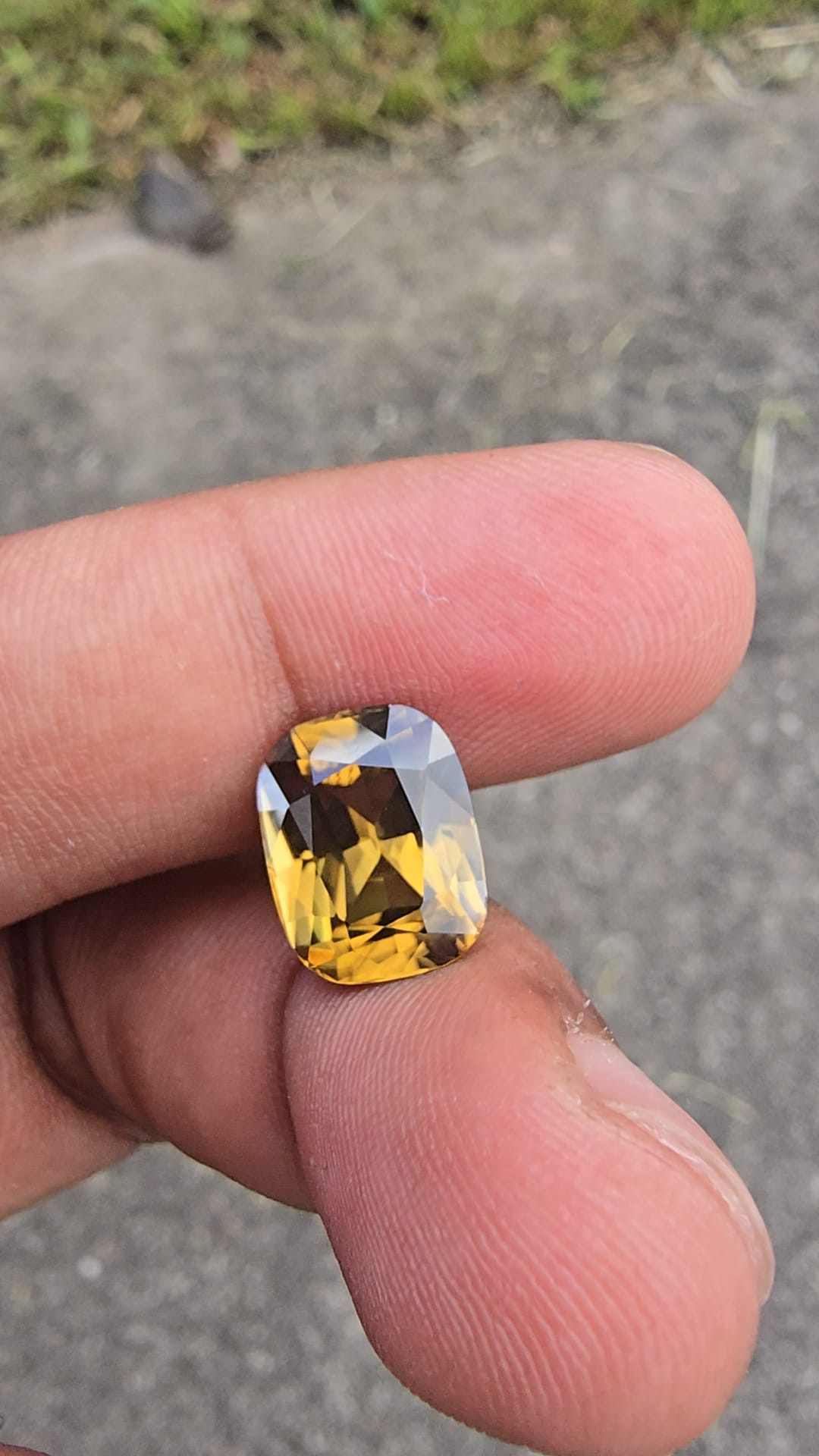 7.97 Ct Natural Brownish Yellow Zircon | Cushion Shape | Unheated