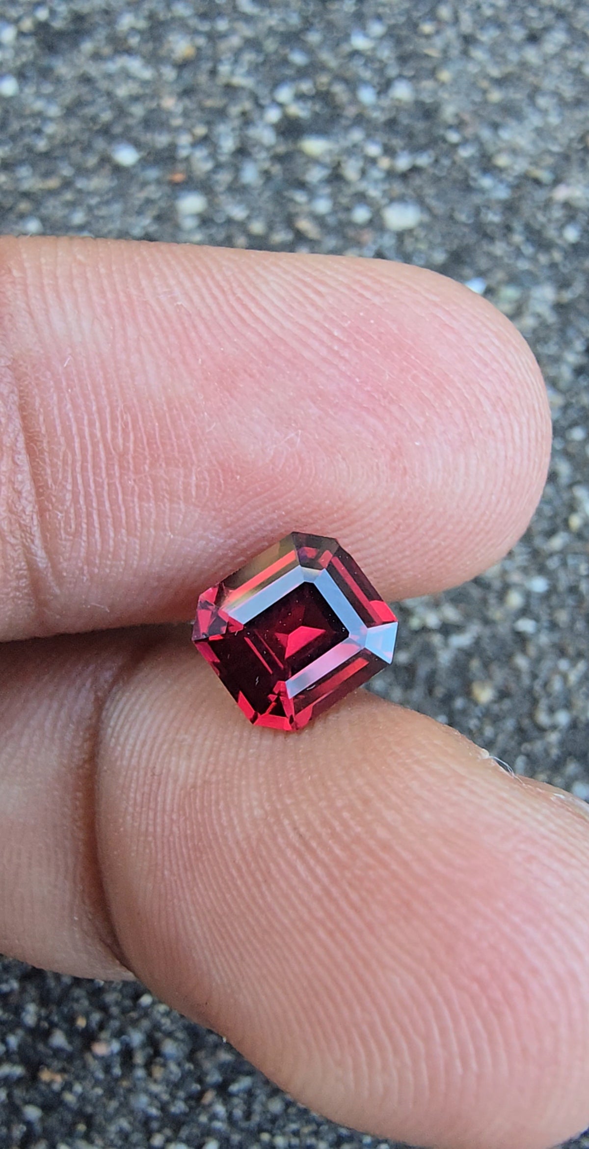 1.55ct Natural Pinkish Red Garnet |Octagon